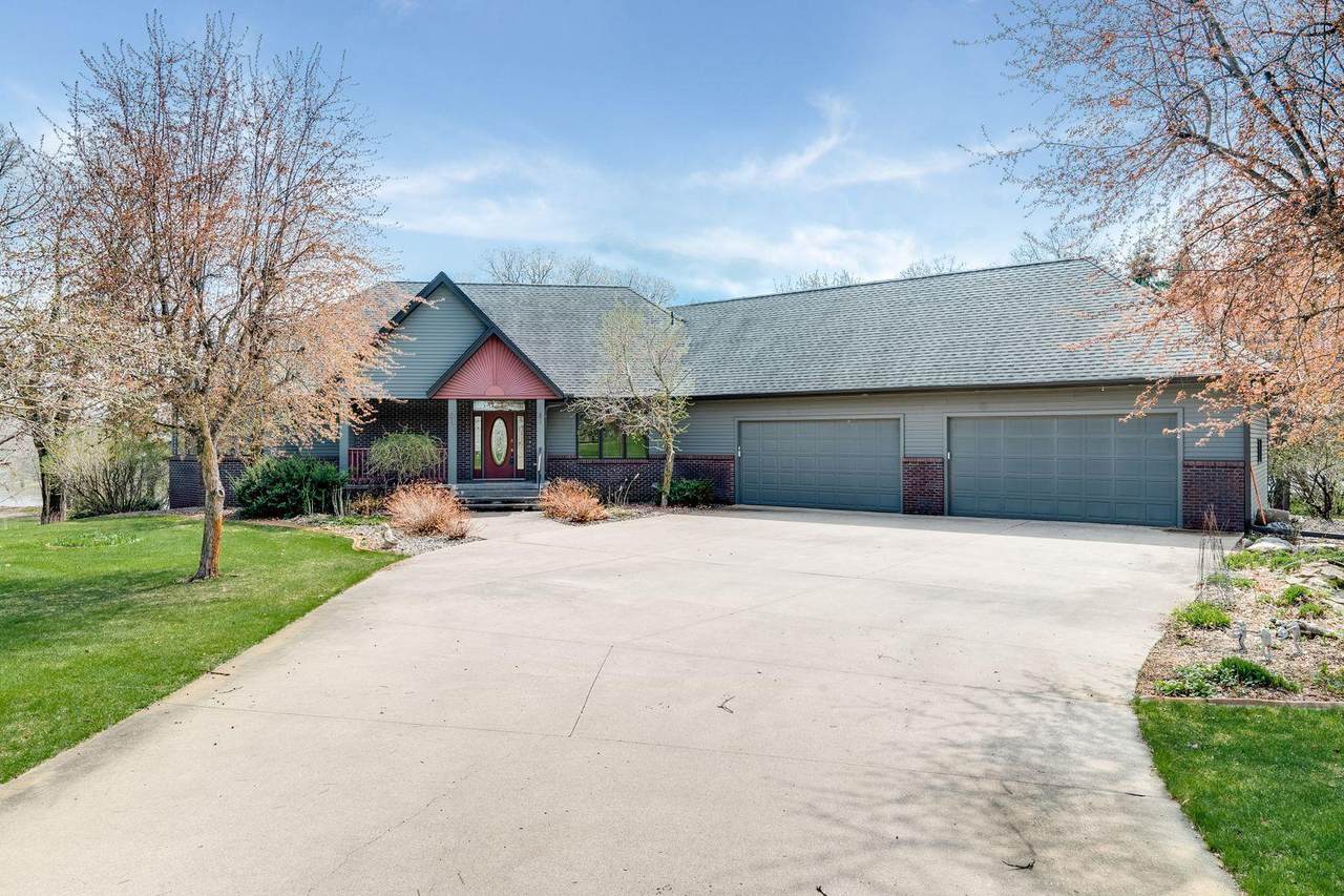 17895 182nd Avenue - Photo 1