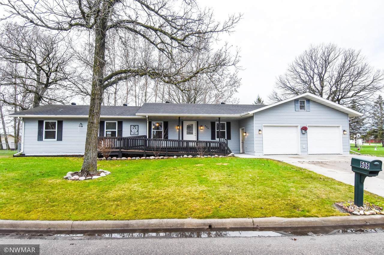 606 Cherry Road - Photo 1