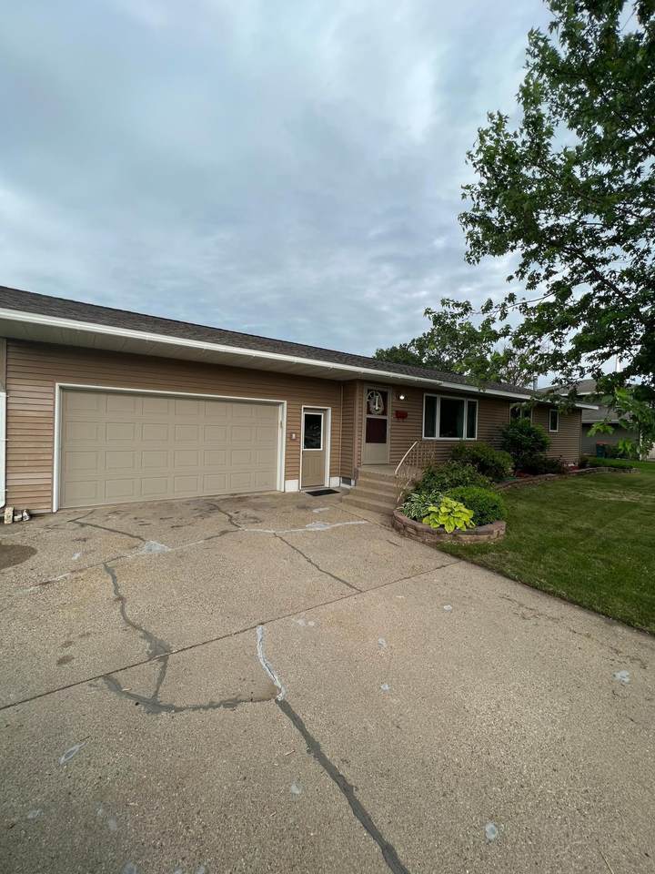 324 9th Street - Photo 1