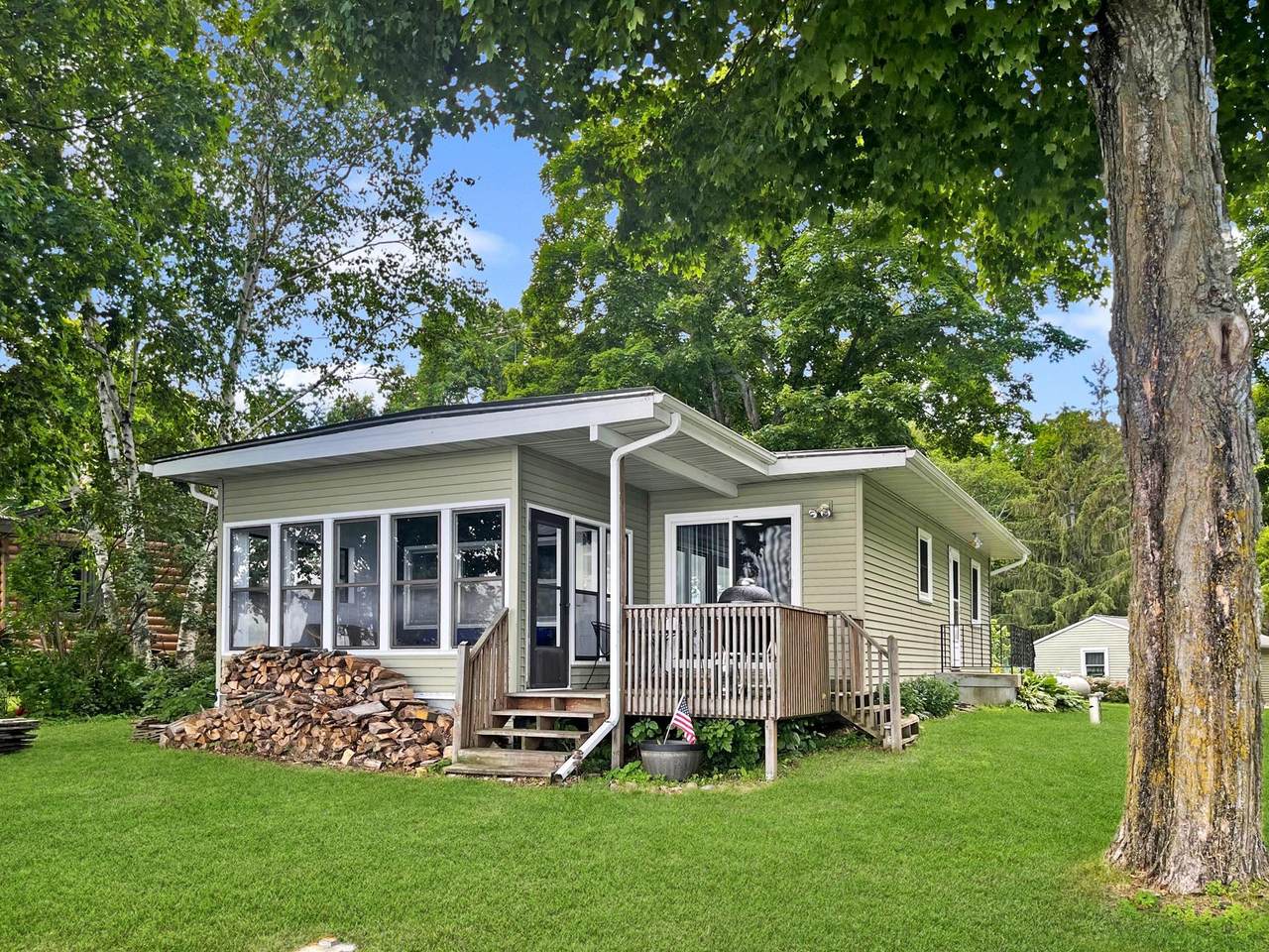 40662 Blair Way - Photo 1