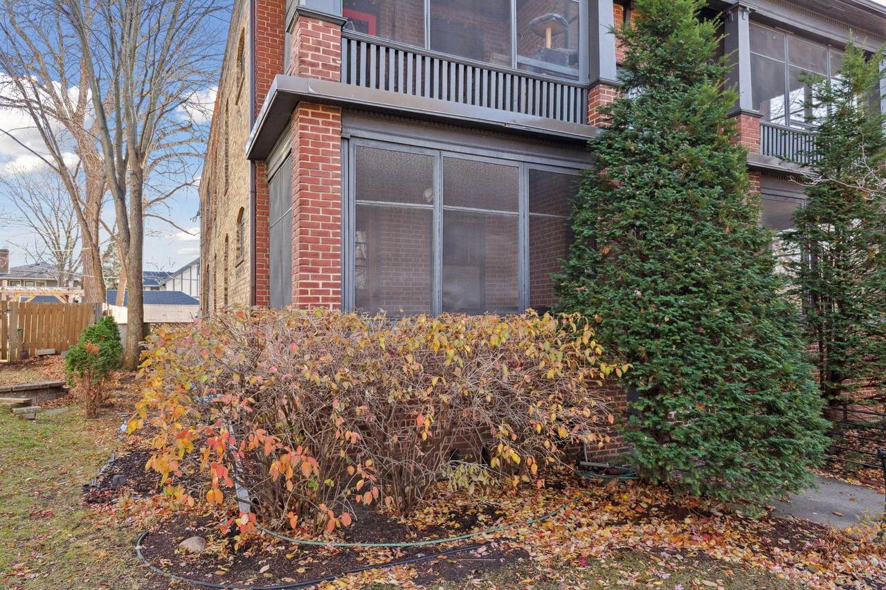 918 Goodrich Avenue - Photo 1