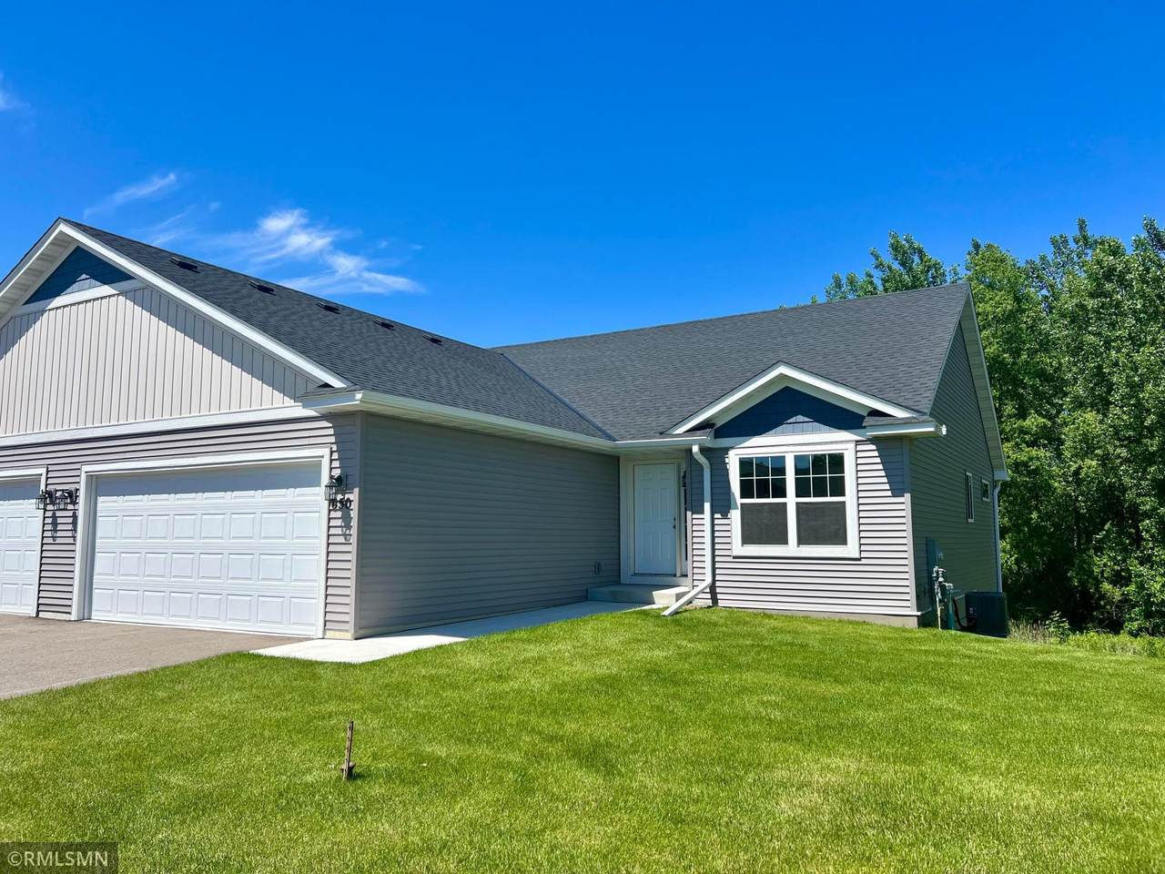 650 Tomahawk Court - Photo 1