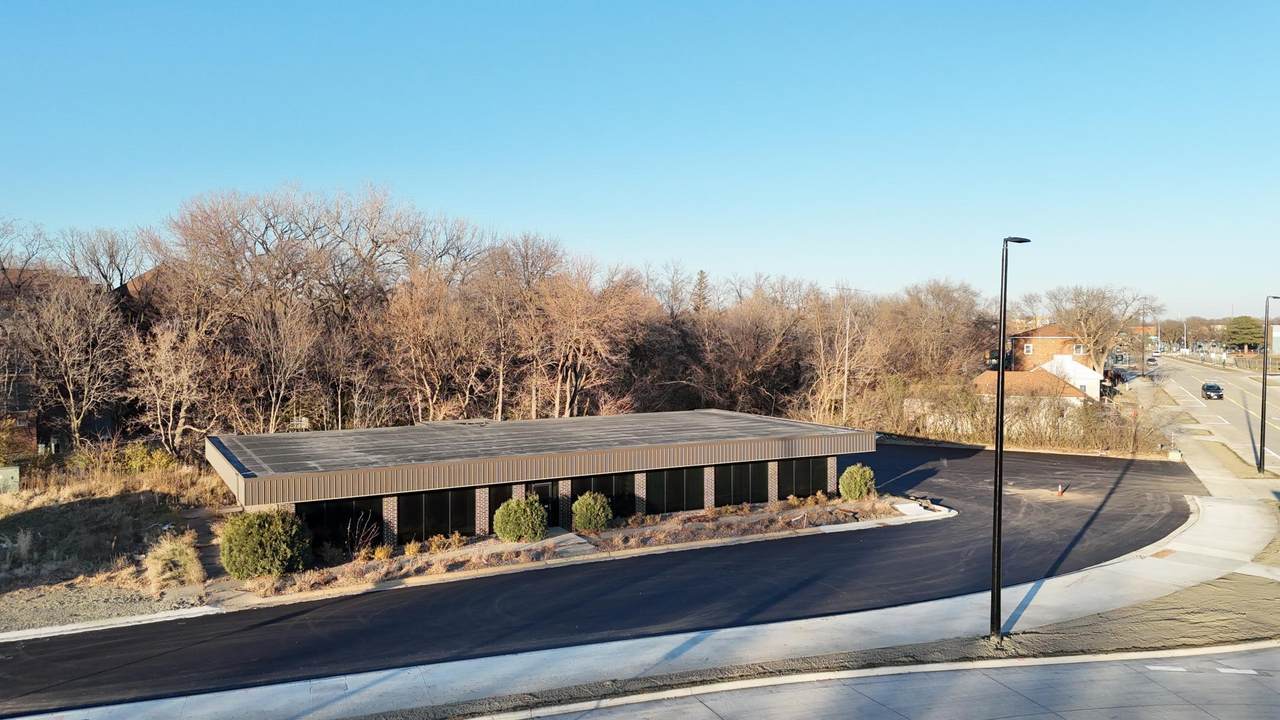 310 West College Drive - Photo 1