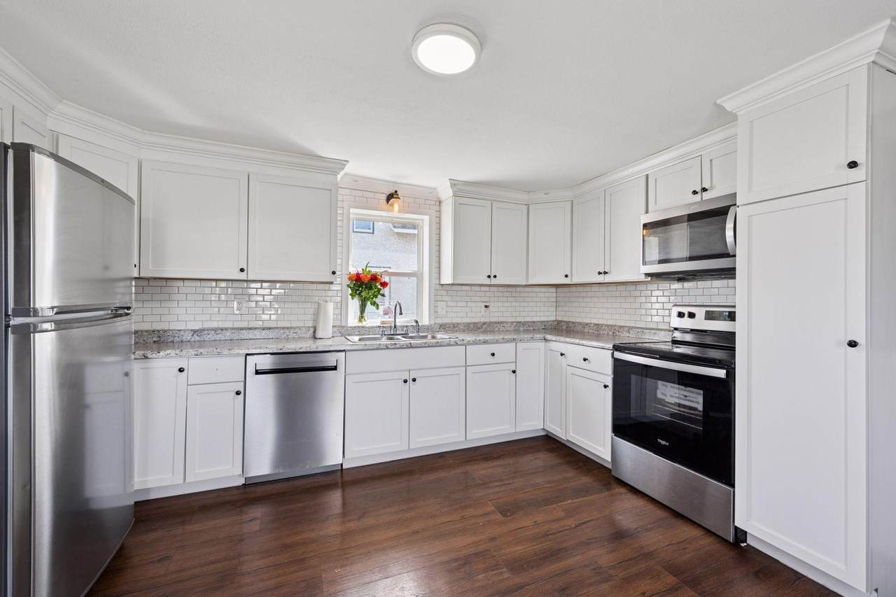 538 Jackson Avenue - Photo 1