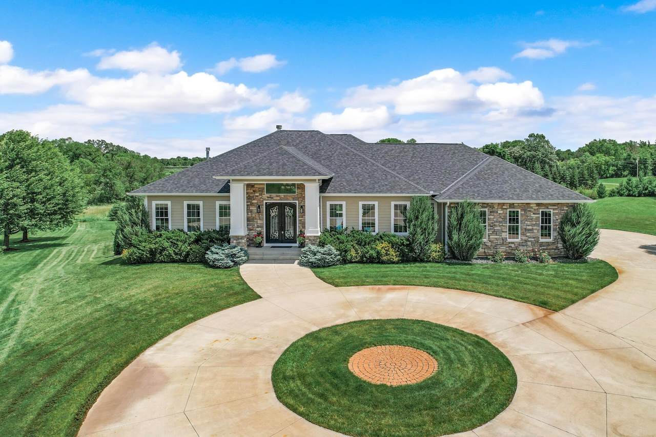 10906 Whitetail Road - Photo 1