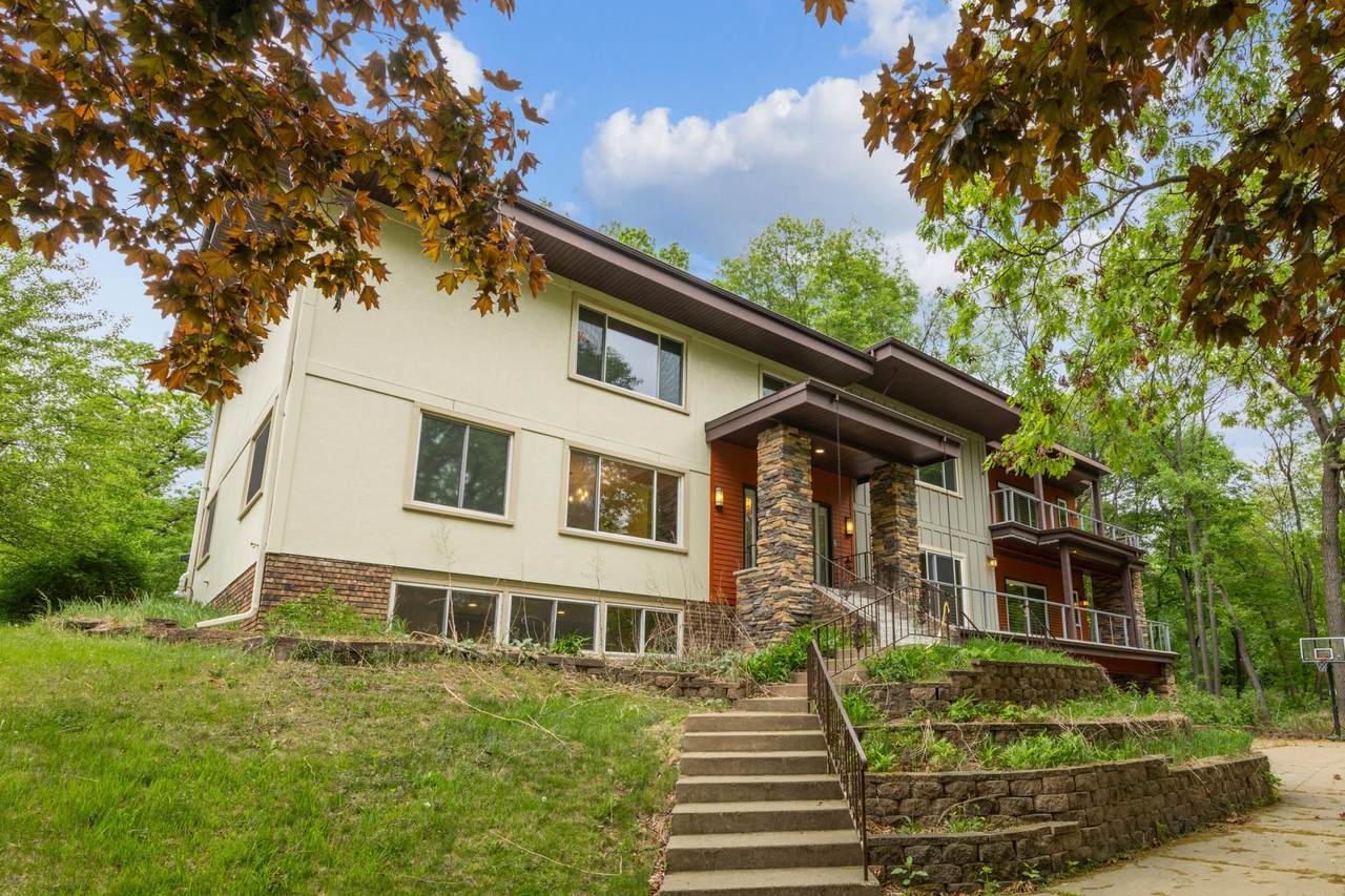 21 Red Fox Road - Photo 1