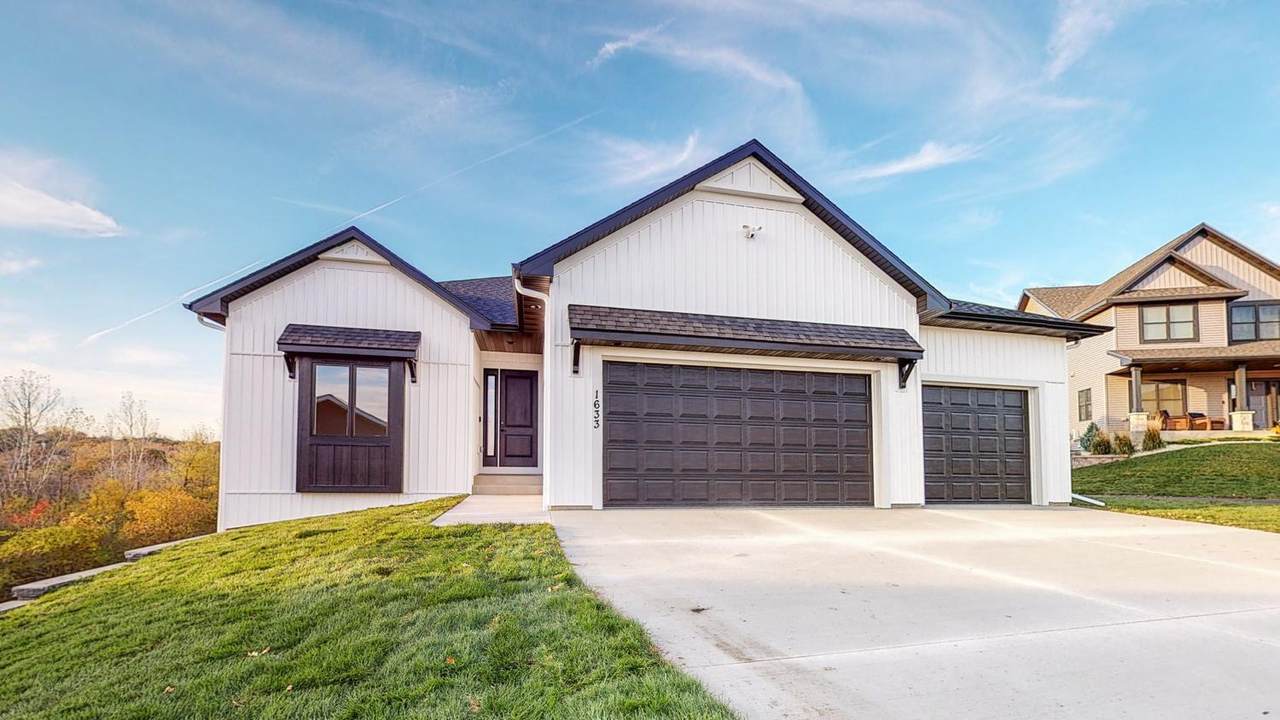 928 Milborne Lane - Photo 1