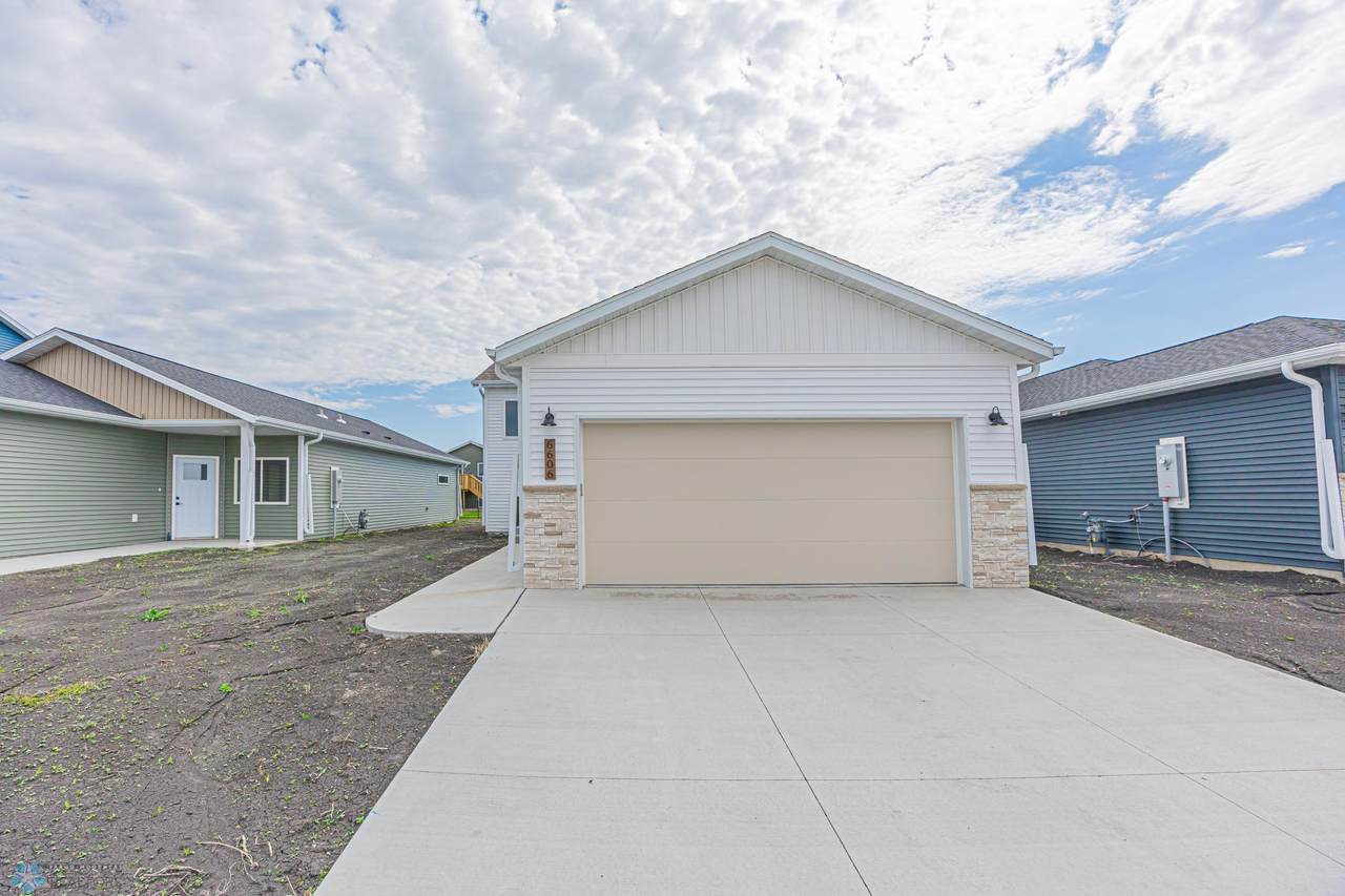 6606 68th Street - Photo 1