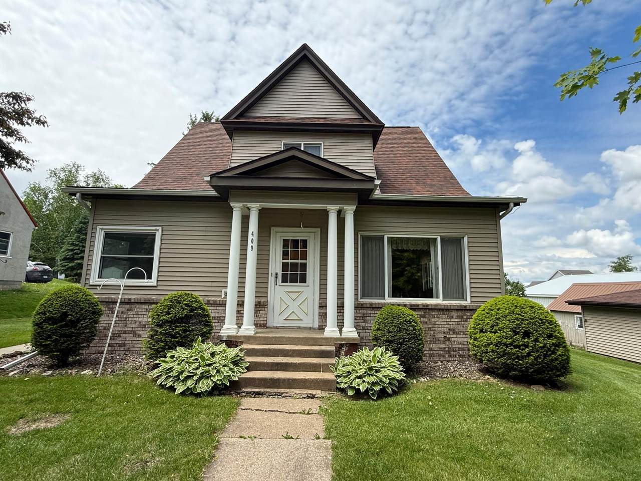 409 Maple Street - Photo 1