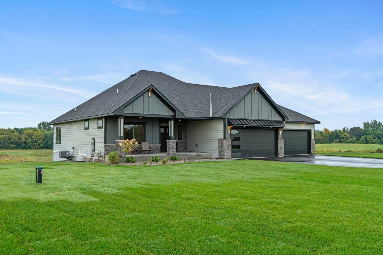 19811 Jennady Avenue - Photo 1