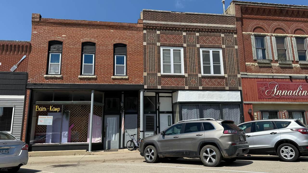 24 & 28 Main St W - Photo 1