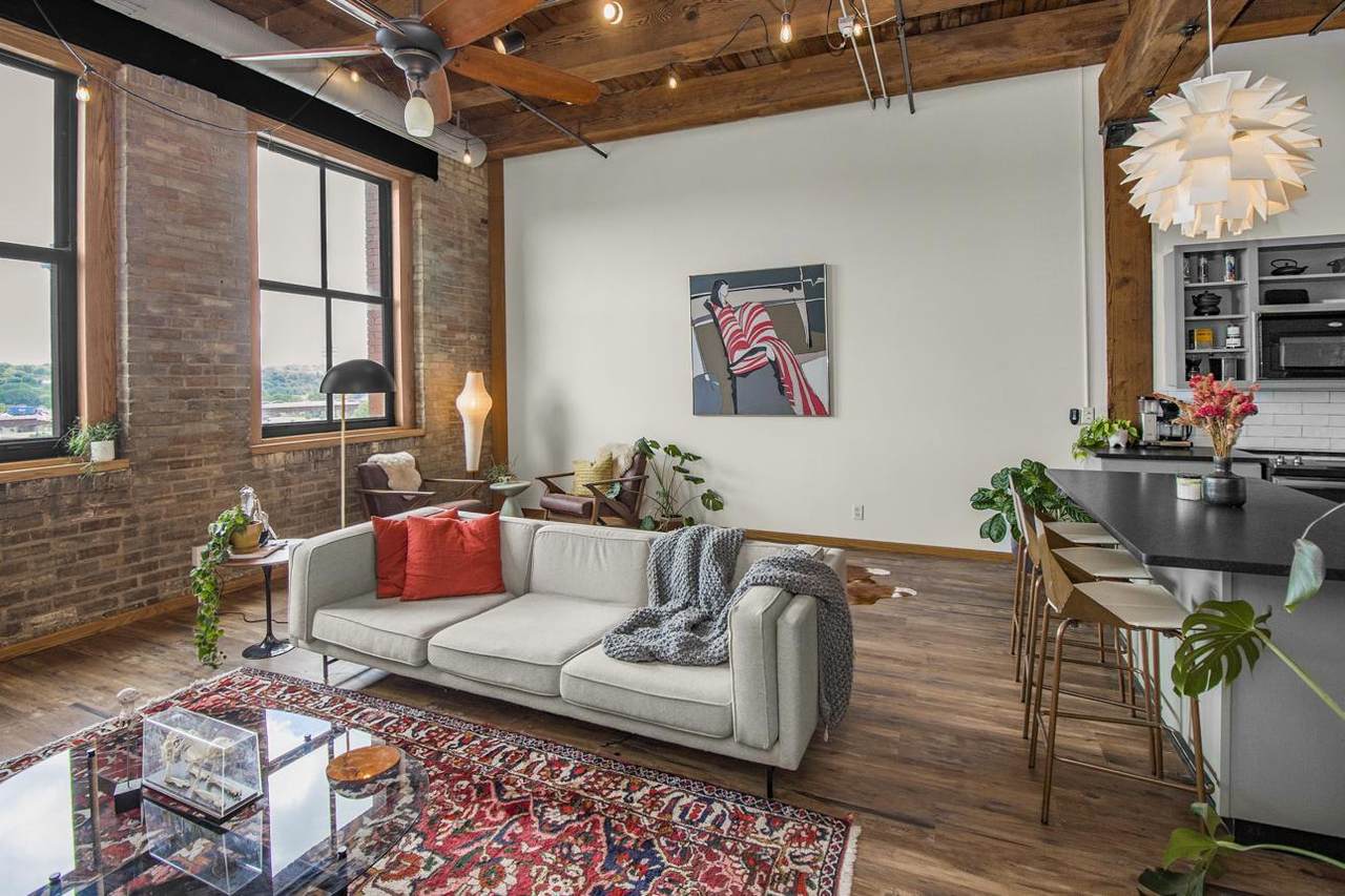 289 5th Street - Photo 1