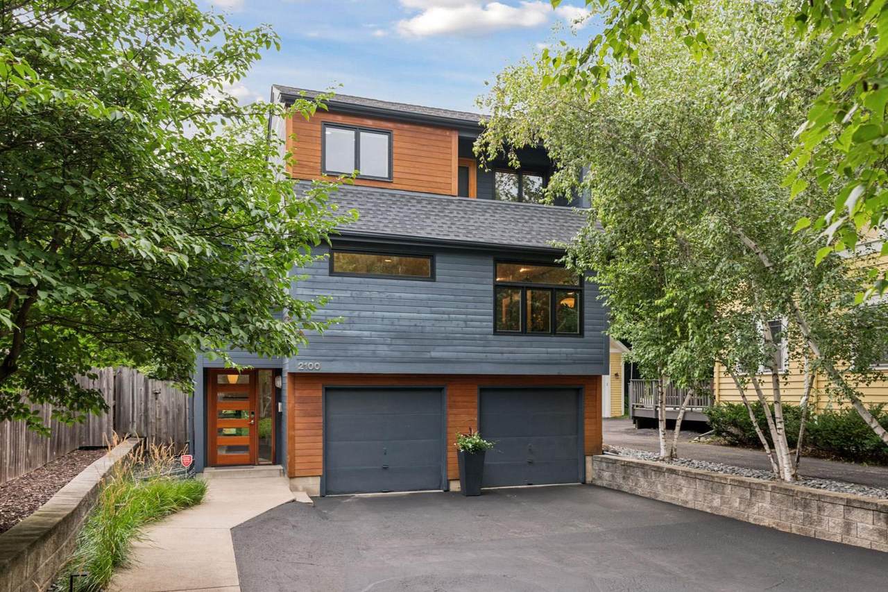 2100 21st Street - Photo 1