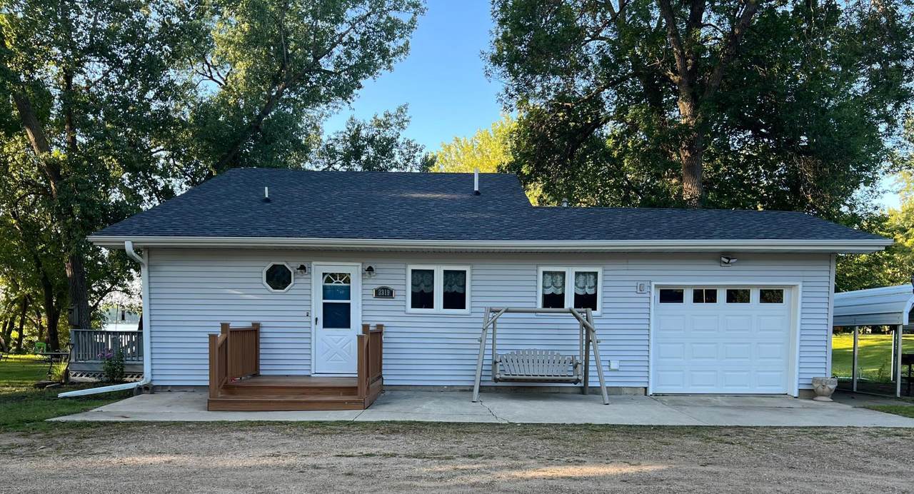 2319 Cottonwood Lake Drive - Photo 1