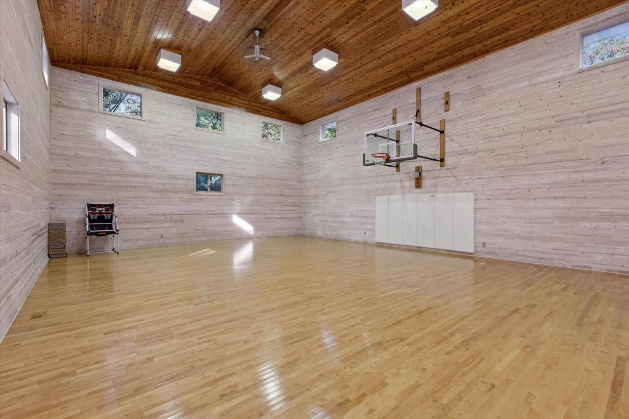 18111 Ixonia Avenue - Photo 1