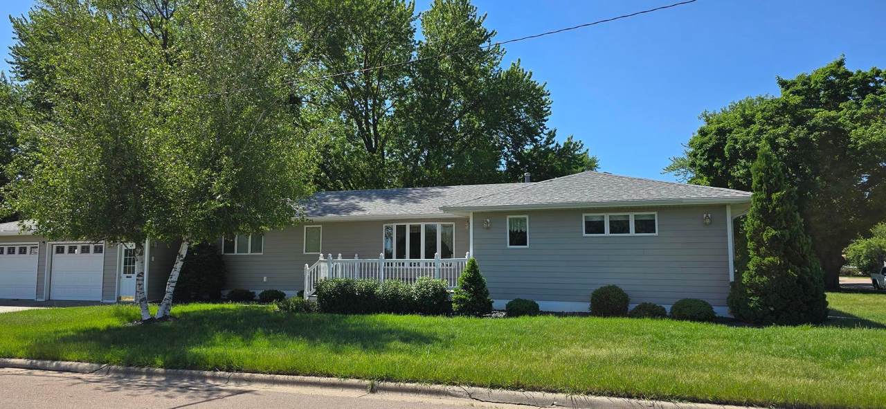 313 3rd Avenue - Photo 1