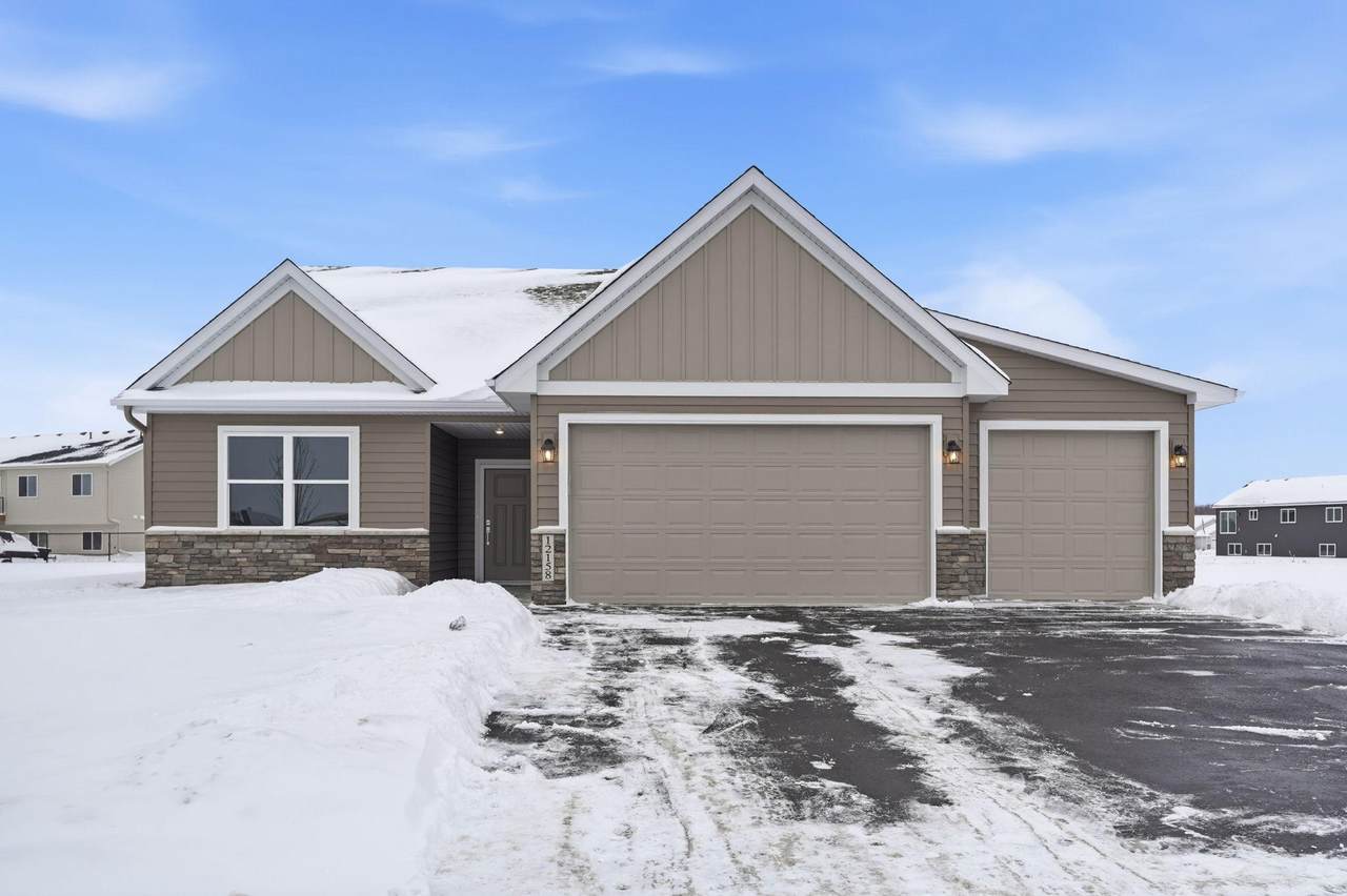 12184 41st Ave Se - Photo 1