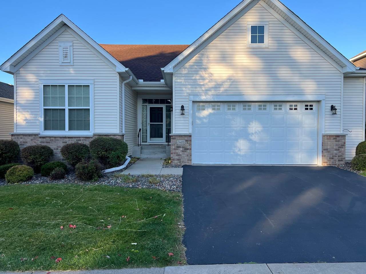 7425 Peony Lane - Photo 1