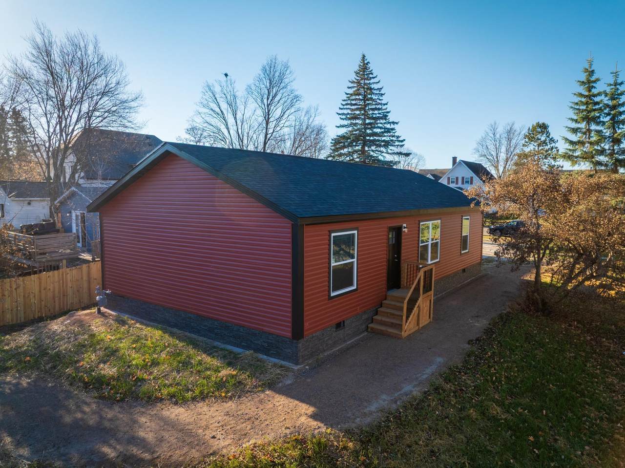 422 Court Avenue - Photo 1