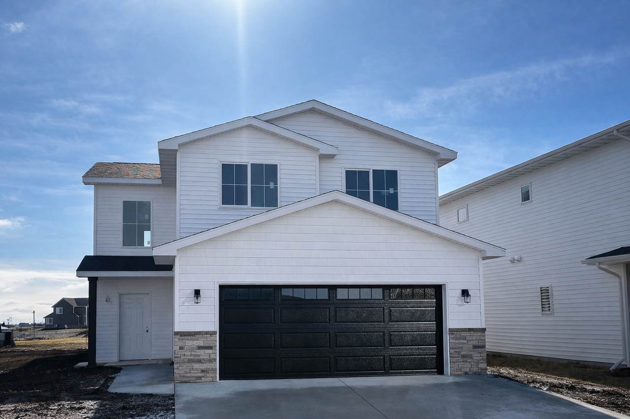 7667 Cub Creek Way - Photo 1