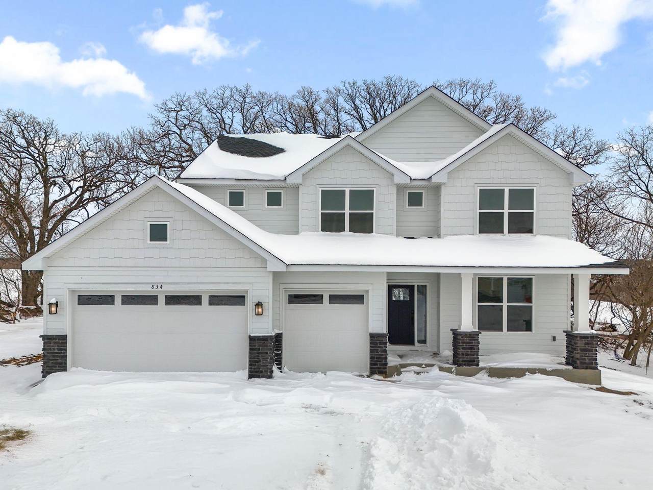 834 Londonderry Lane - Photo 1
