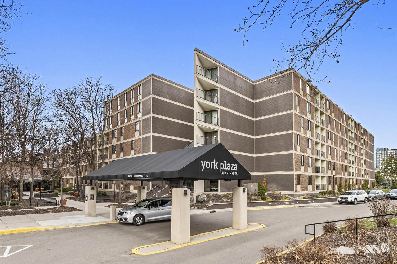 7200 York Avenue - Photo 1