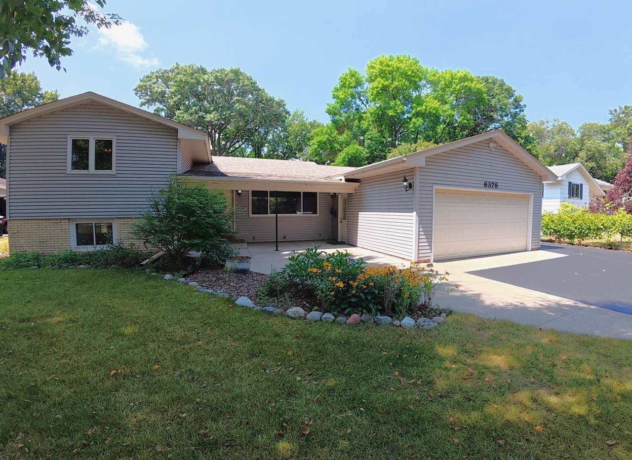8378 Groveland Road - Photo 1