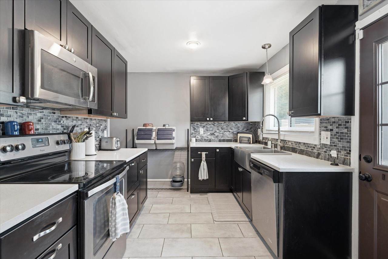 6575 Crosby Avenue - Photo 1