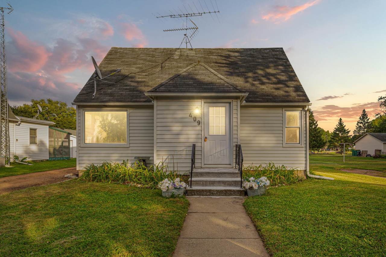 409 5th Street - Photo 1