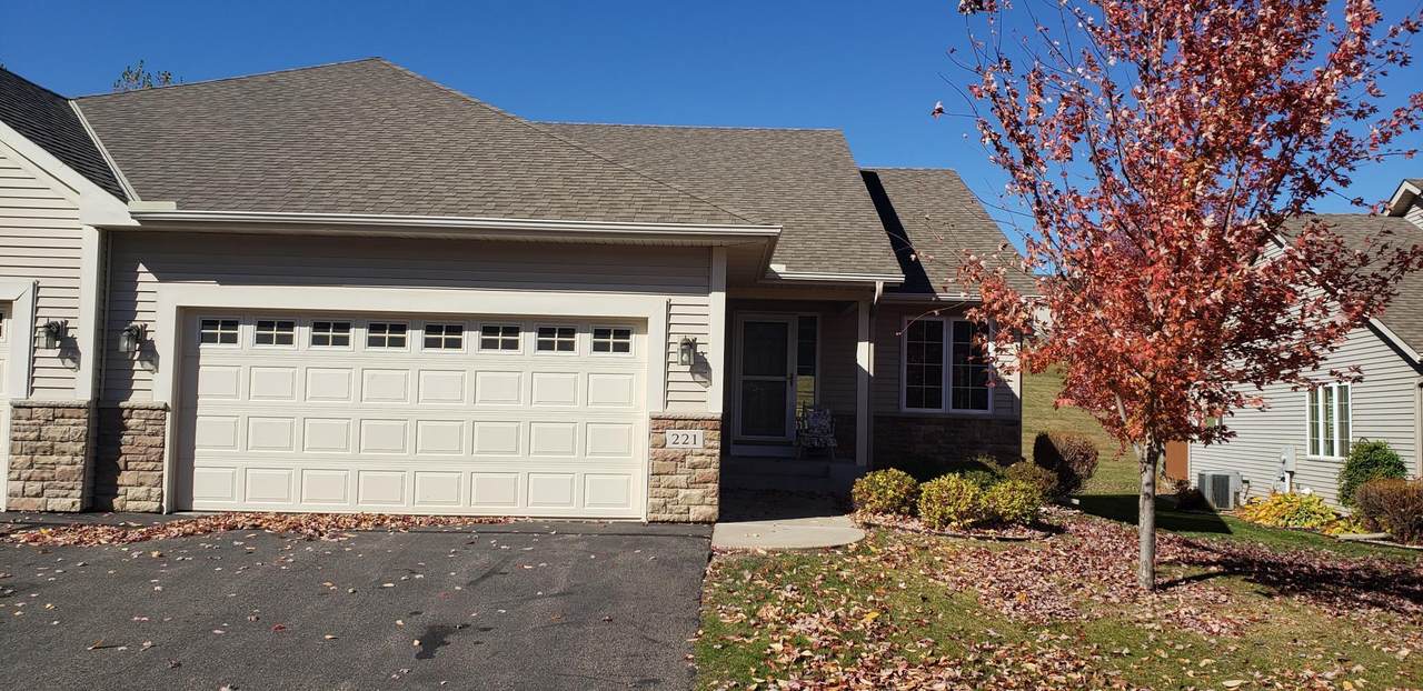221 Sundance Ridge - Photo 1