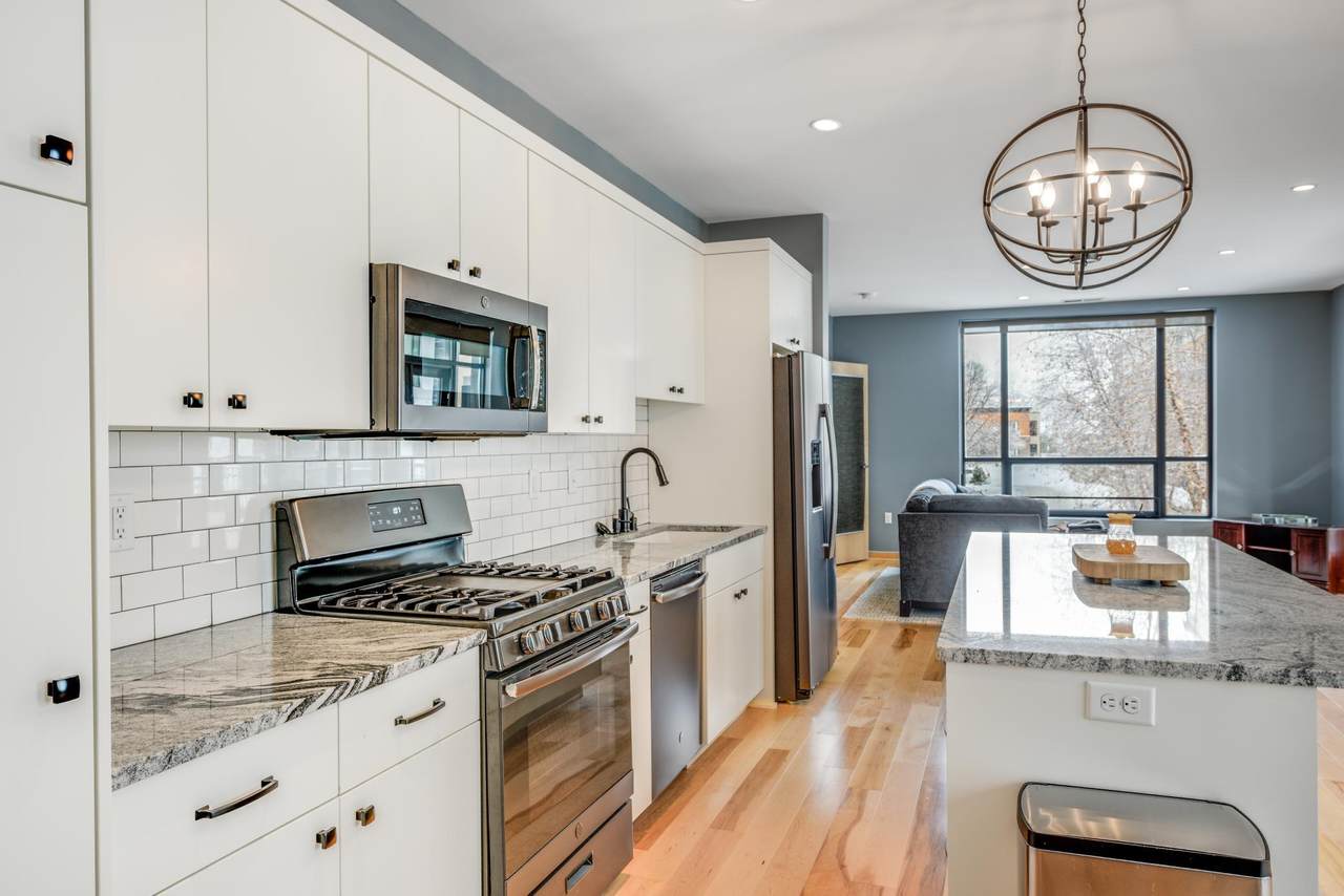 3104 Lake Street - Photo 1