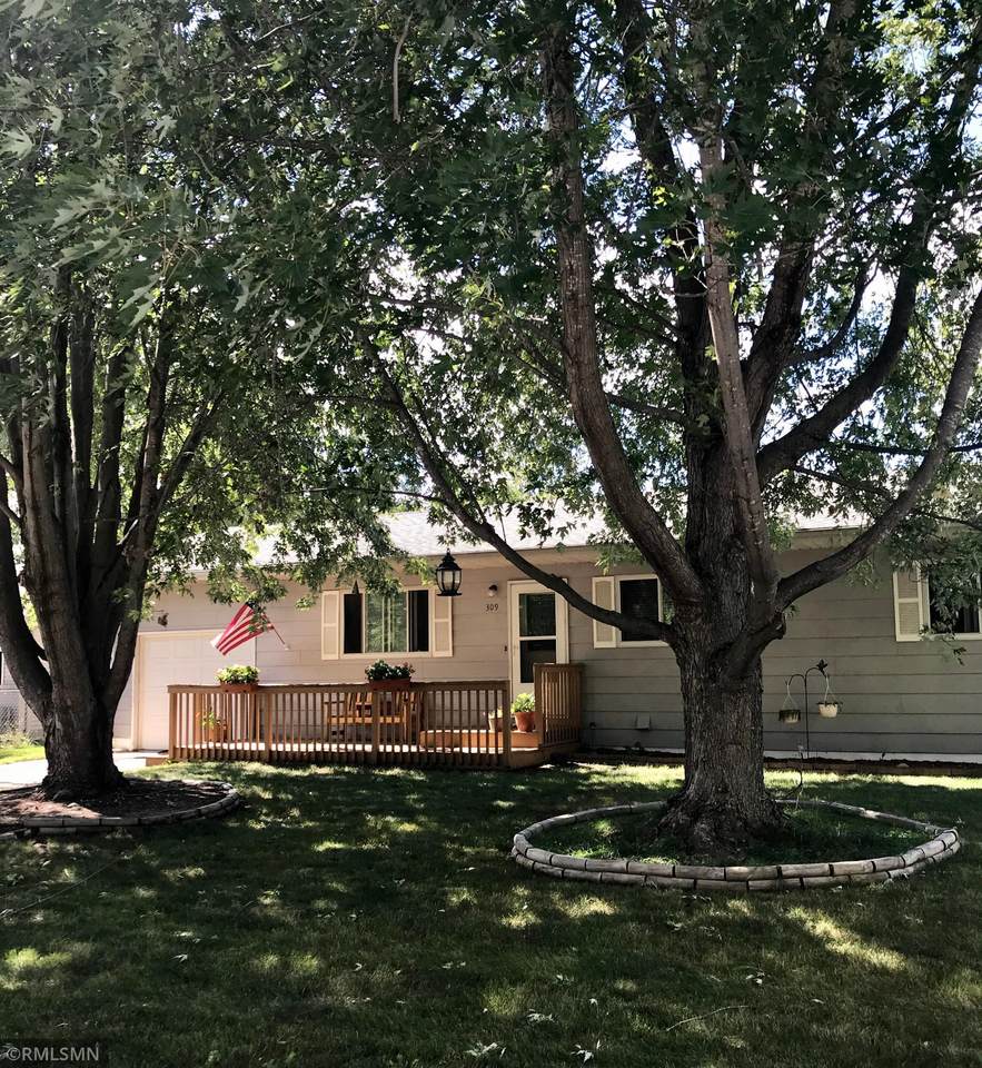 309 11th Avenue - Photo 1