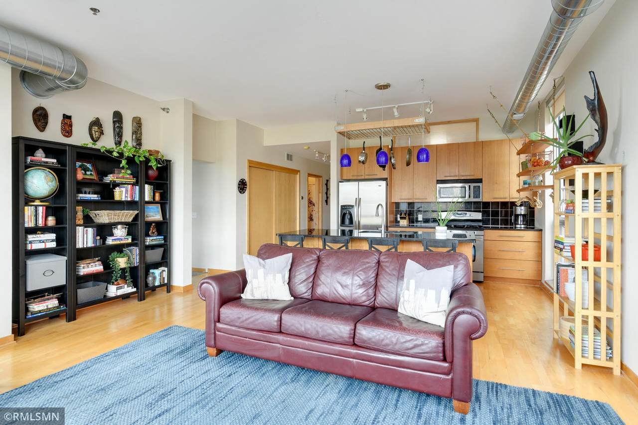 1211 Lagoon Avenue - Photo 1