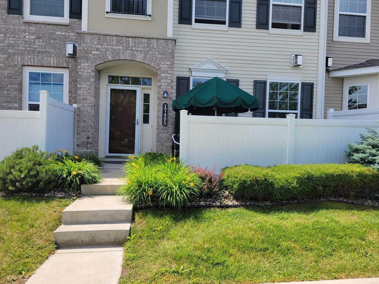 17485 72nd Avenue - Photo 1
