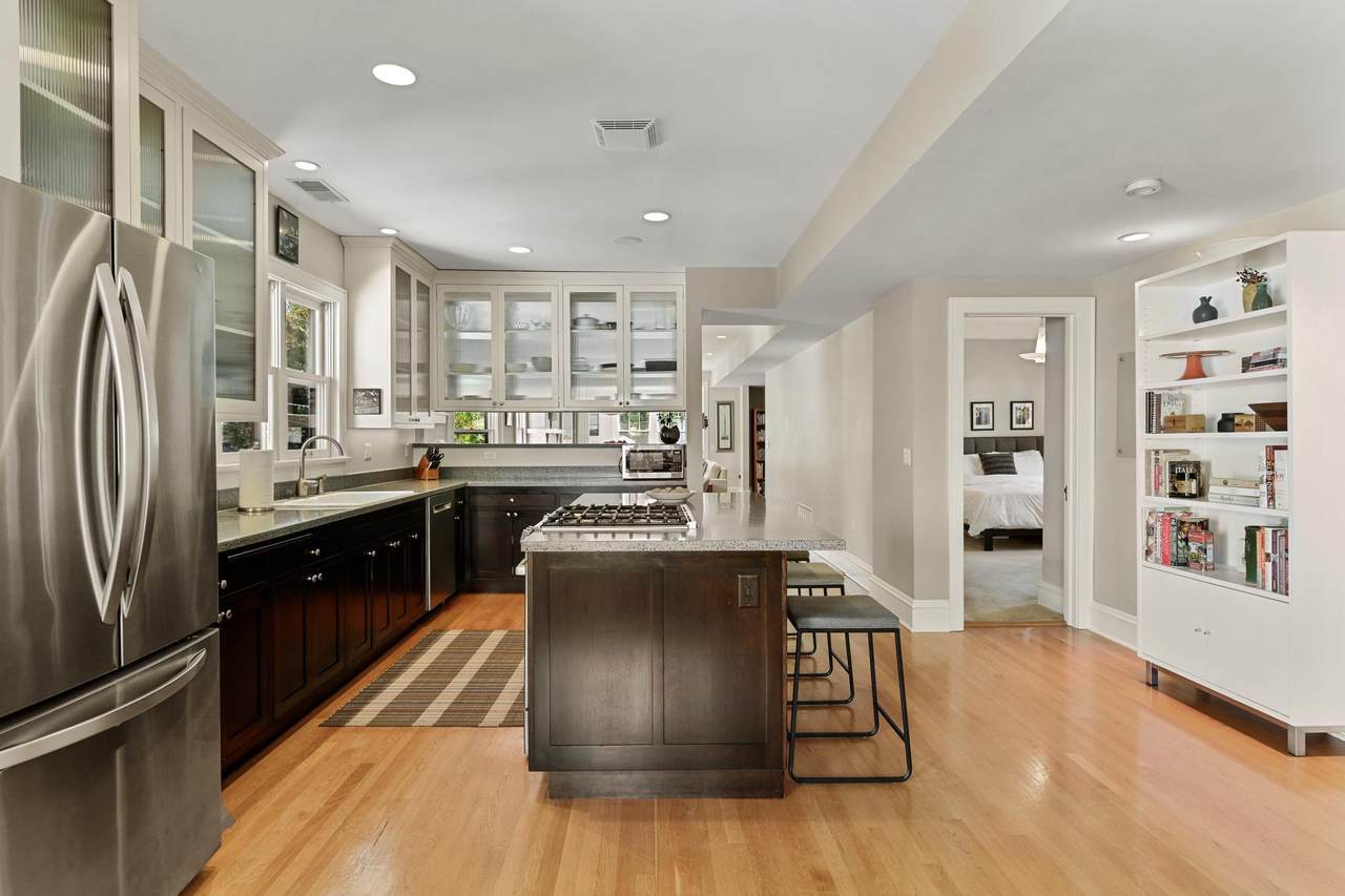 1516 24th Street - Photo 1