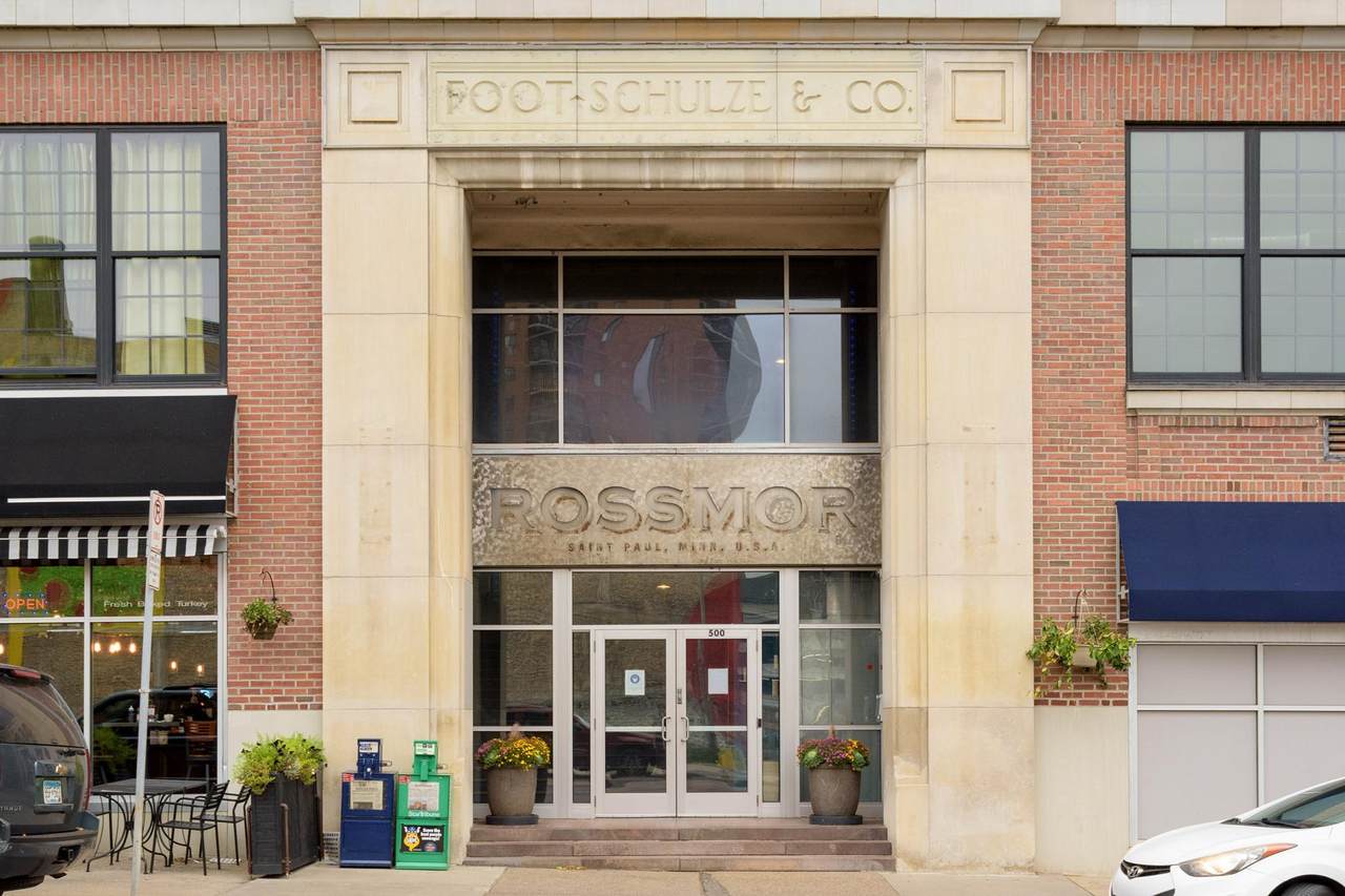 500 Robert Street - Photo 1