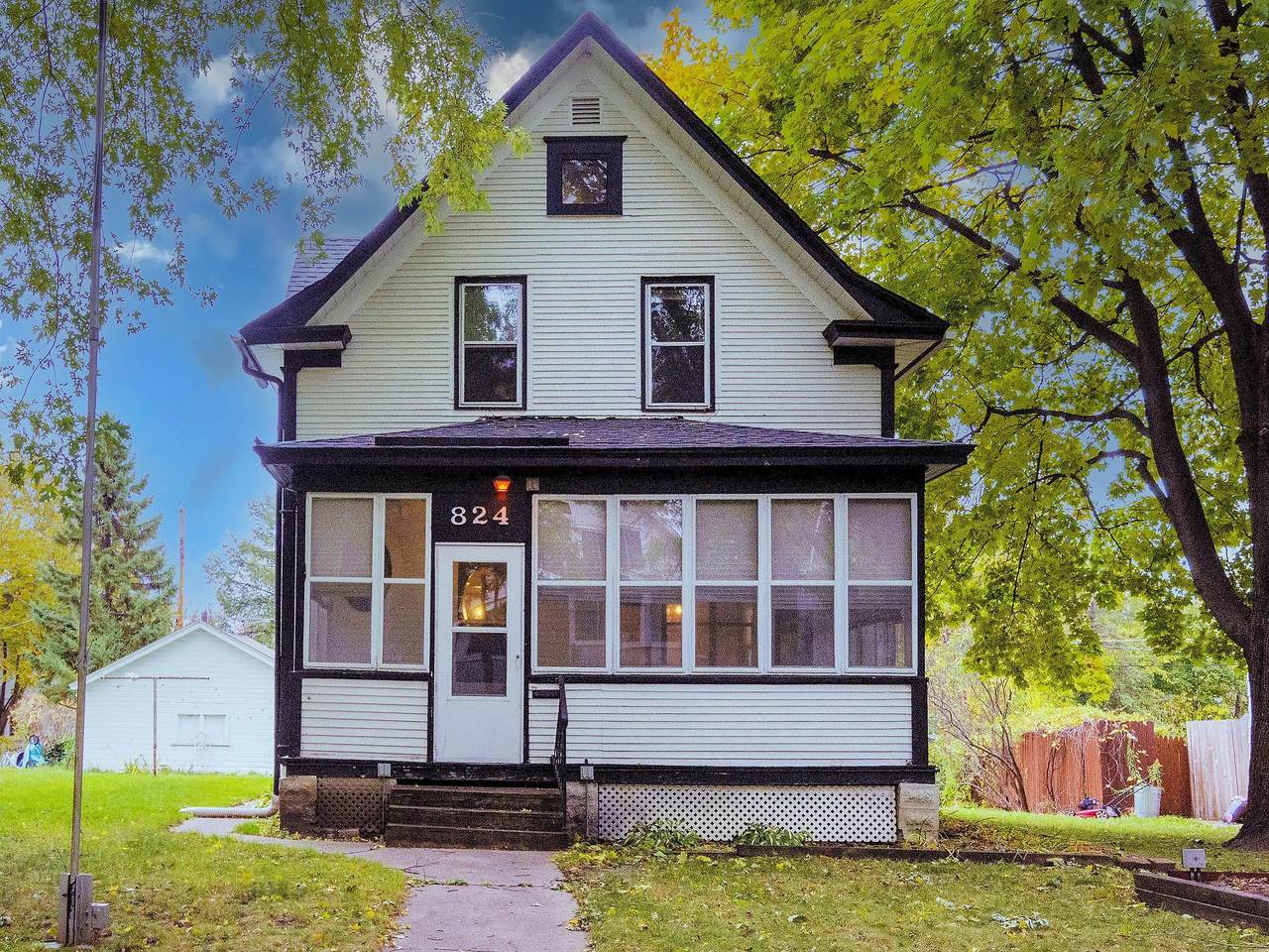 824 Ohio Street - Photo 1