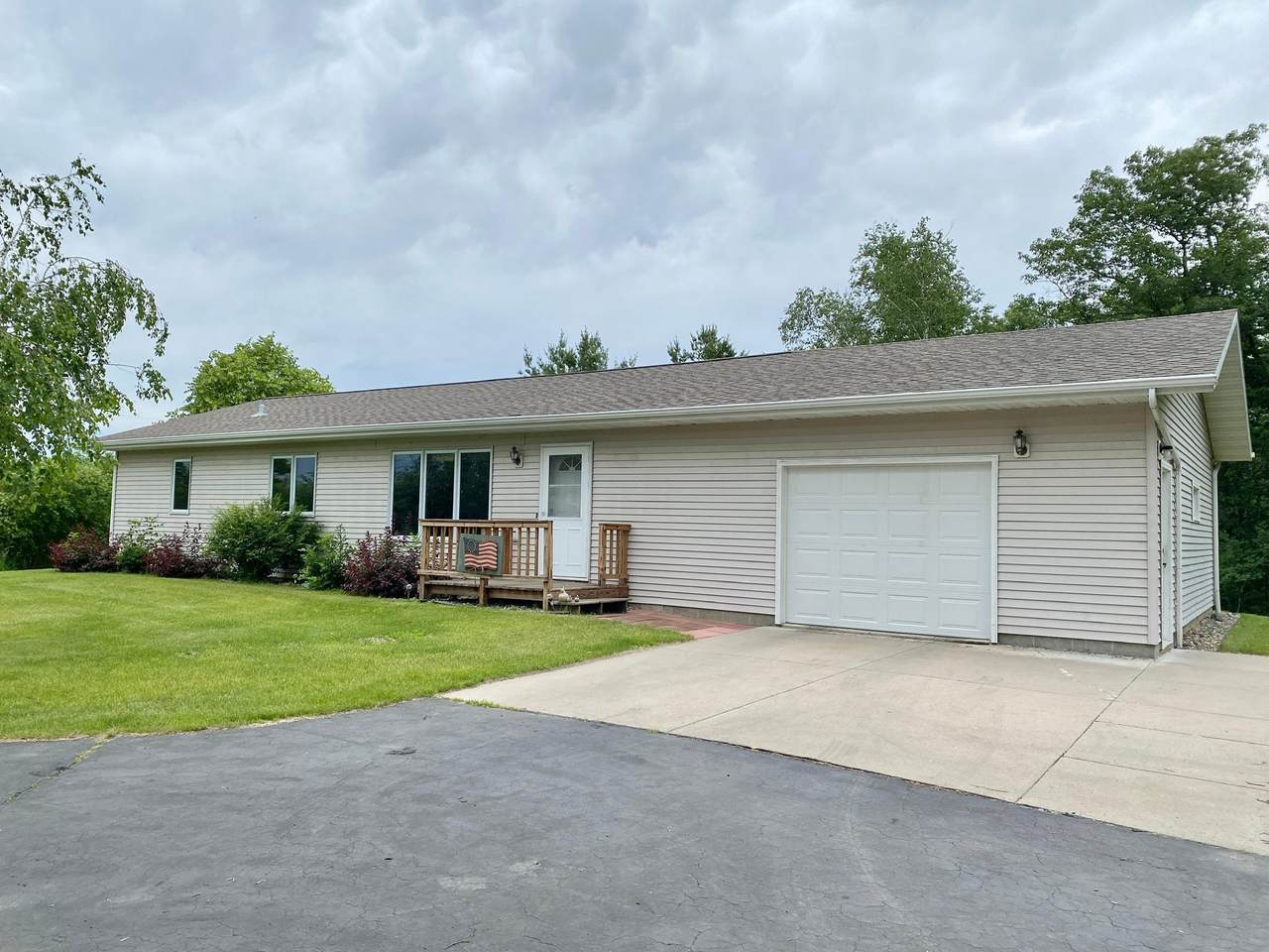 10038 Rifle Range Drive - Photo 1