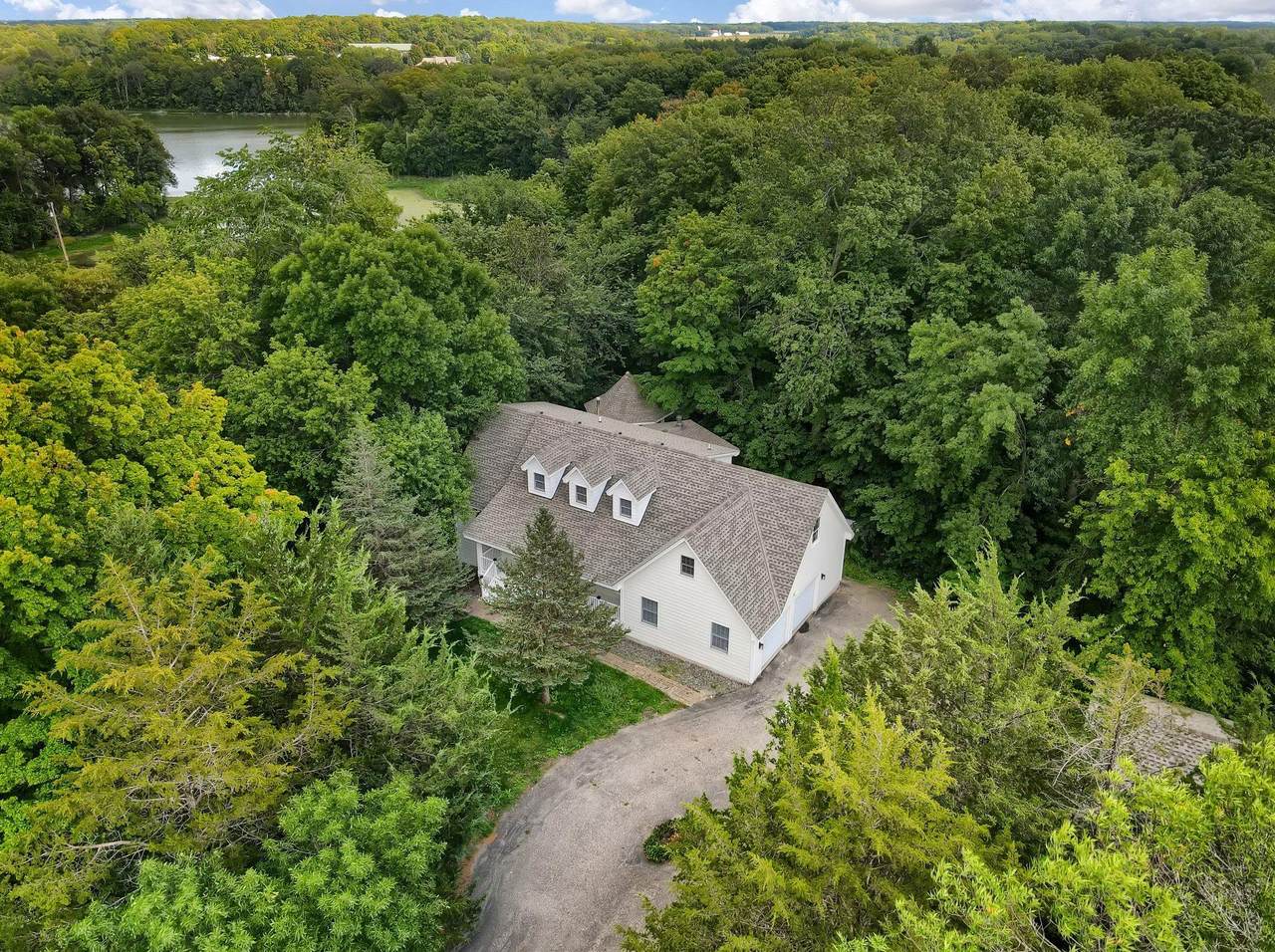 2040 Fenning Avenue - Photo 1