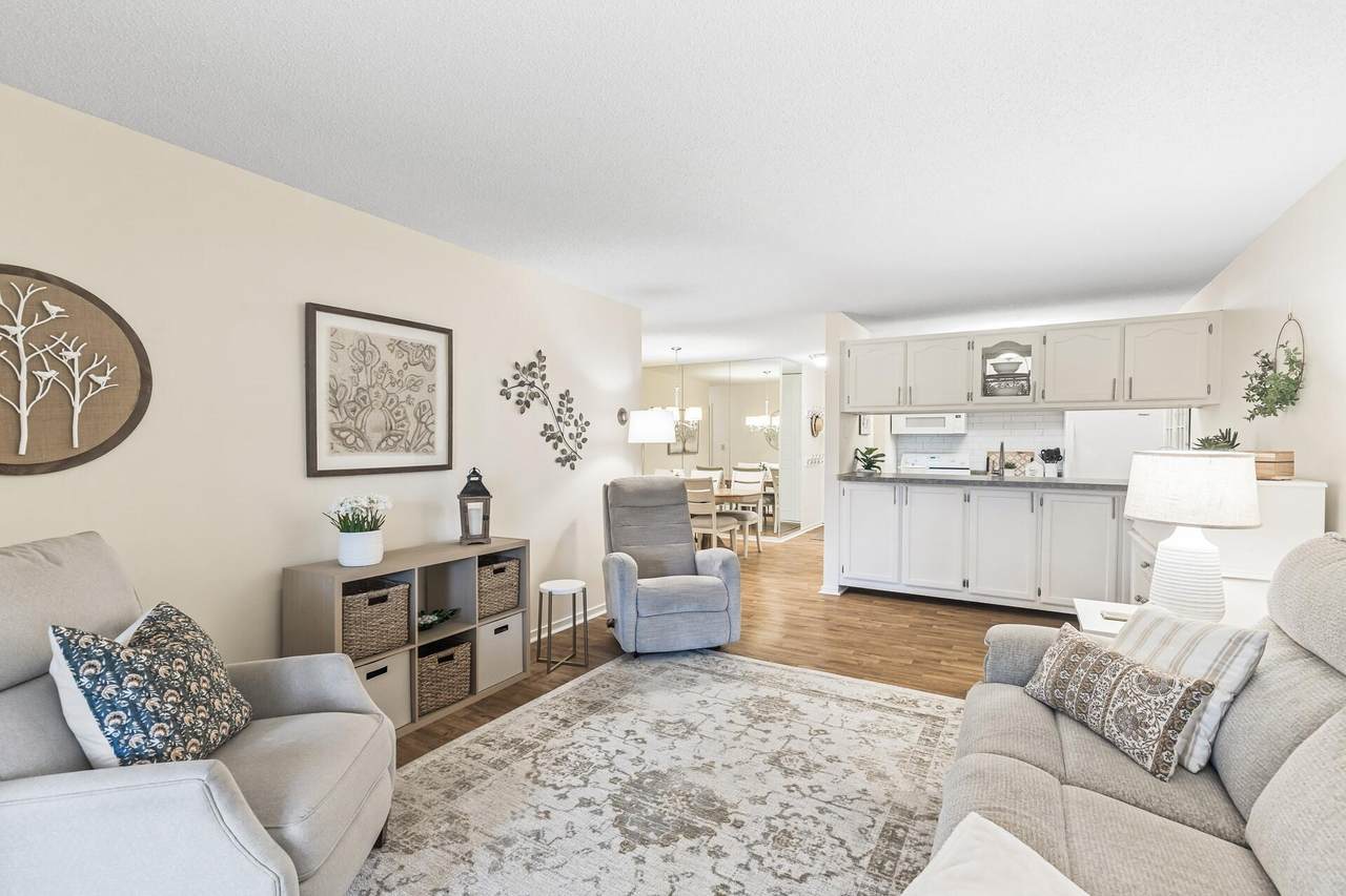 2800 Hamline Avenue - Photo 1