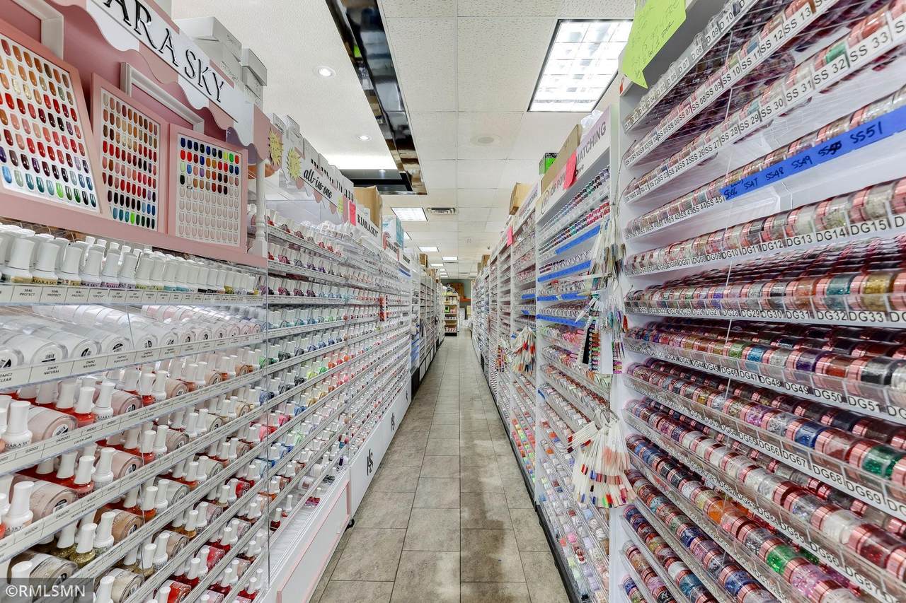 8024 Brooklyn Boulevard - Photo 1