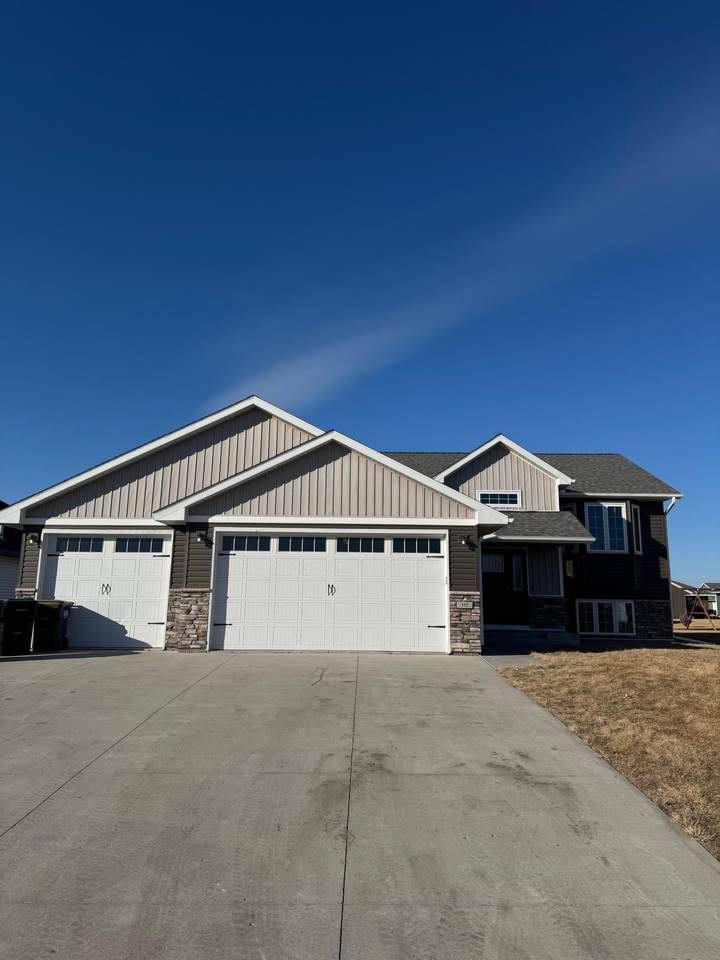 117 Eau Claire Avenue - Photo 1