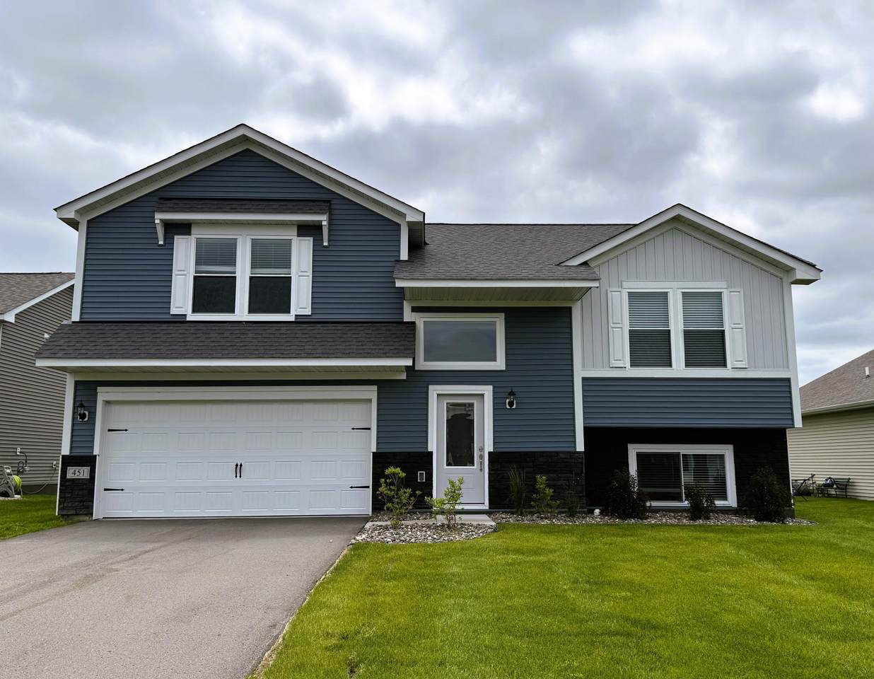 451 Valley Drive - Photo 1