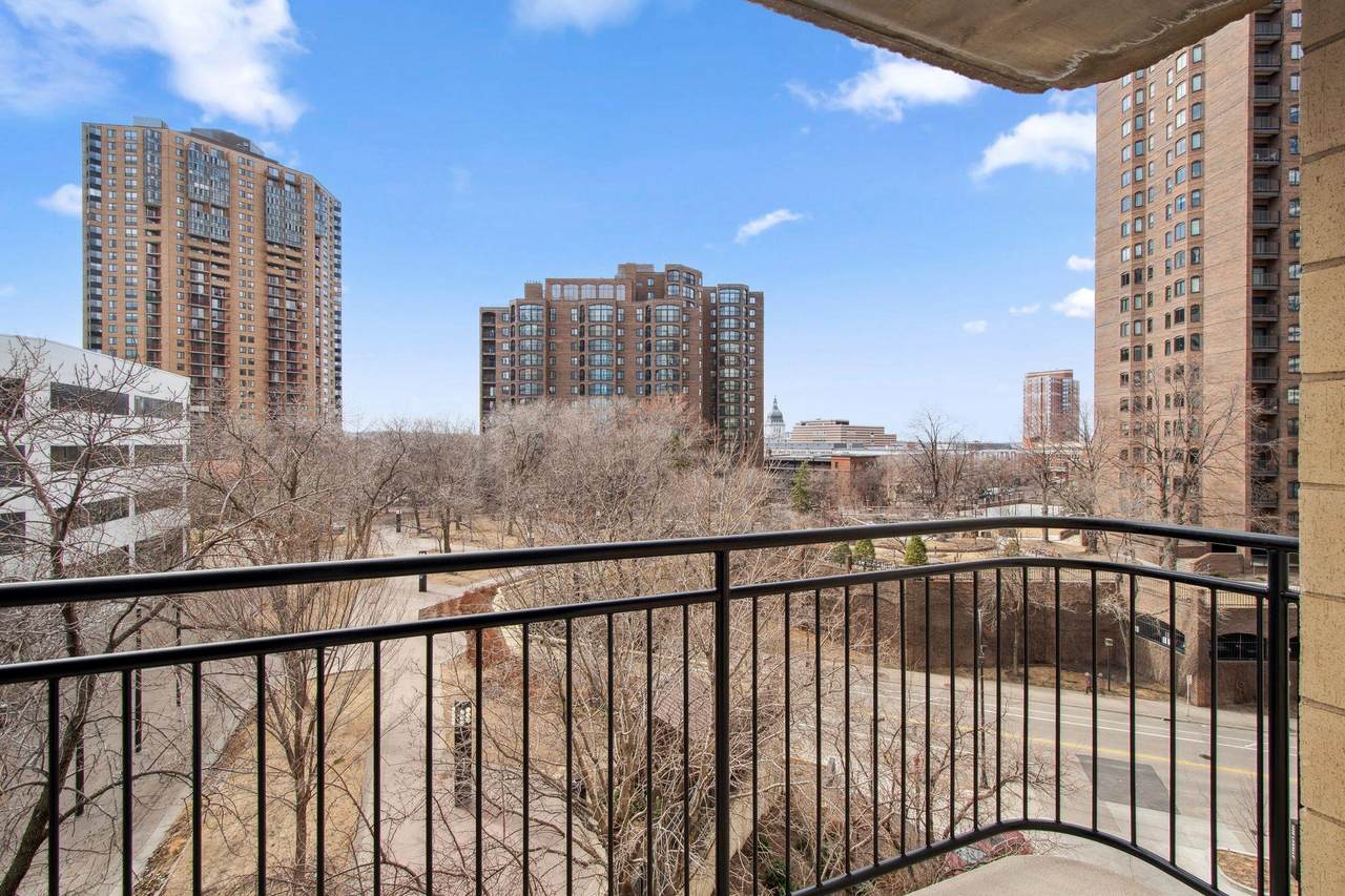 1225 Lasalle Avenue - Photo 1