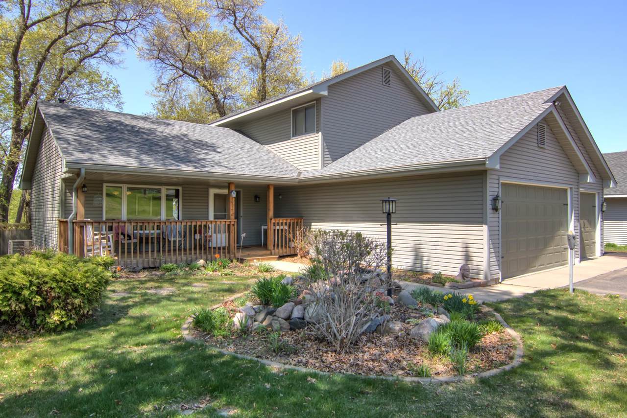 19176 Dodge Street - Photo 1