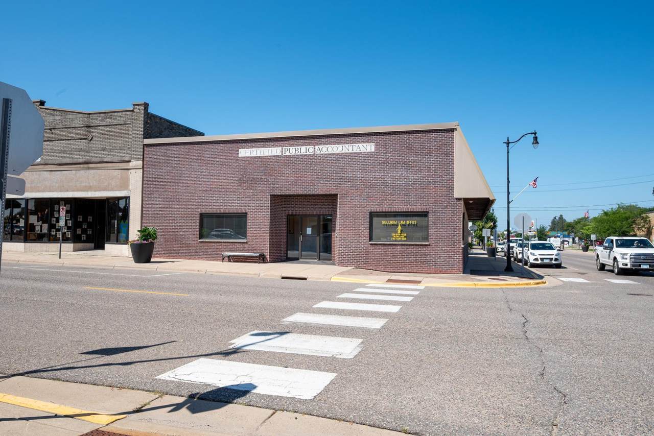 133 4th Street - Photo 1