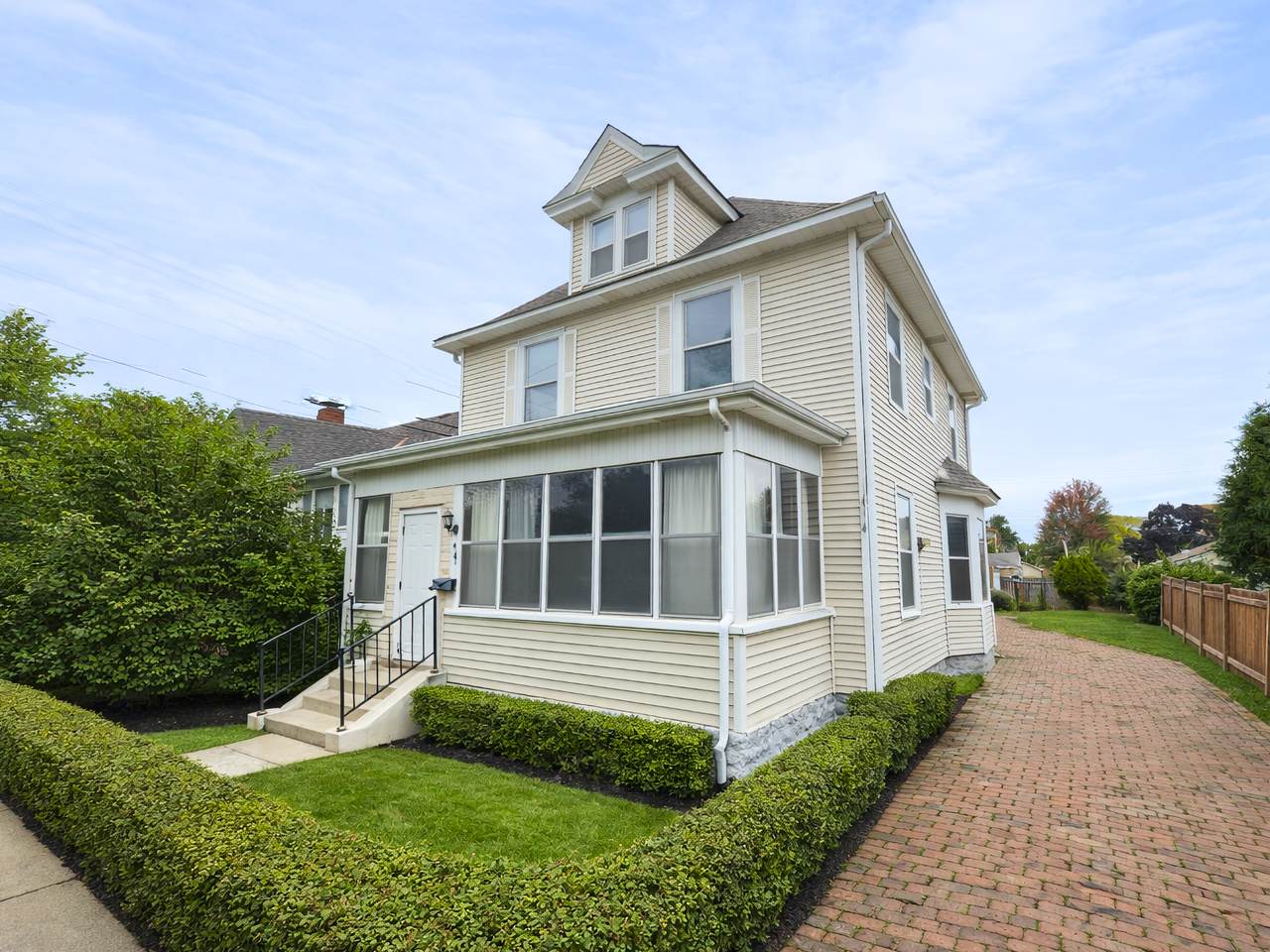417 4th Avenue - Photo 1