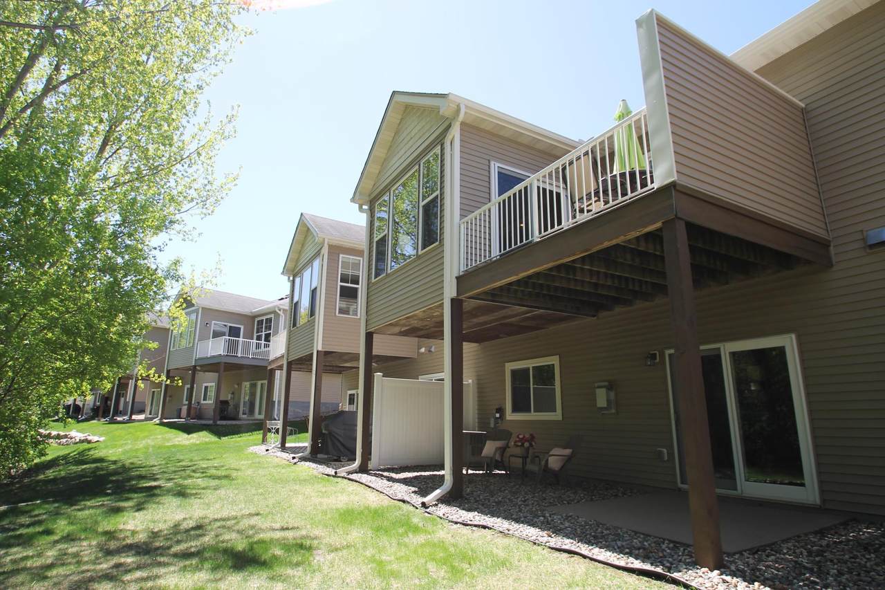 15283 Stonewood Court - Photo 1