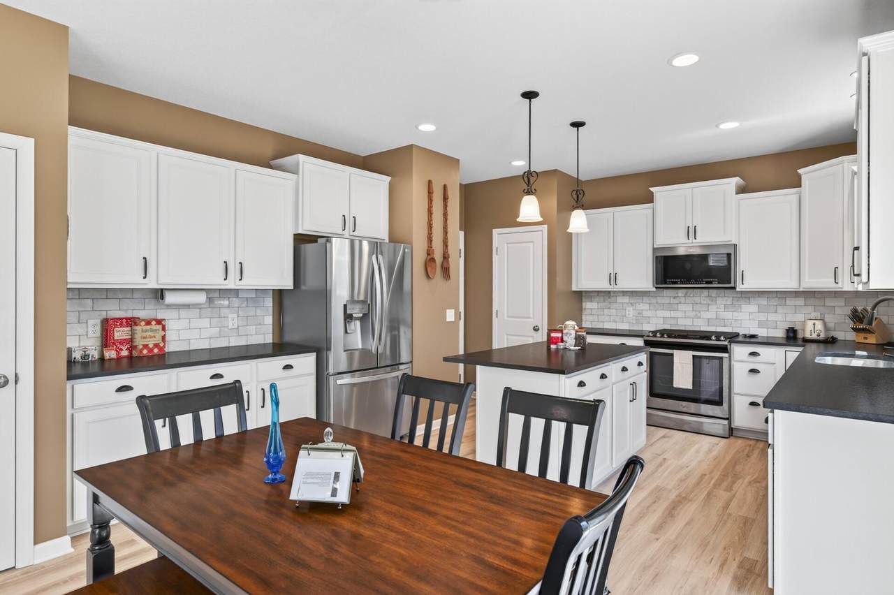 11175 Black Oaks Court - Photo 1