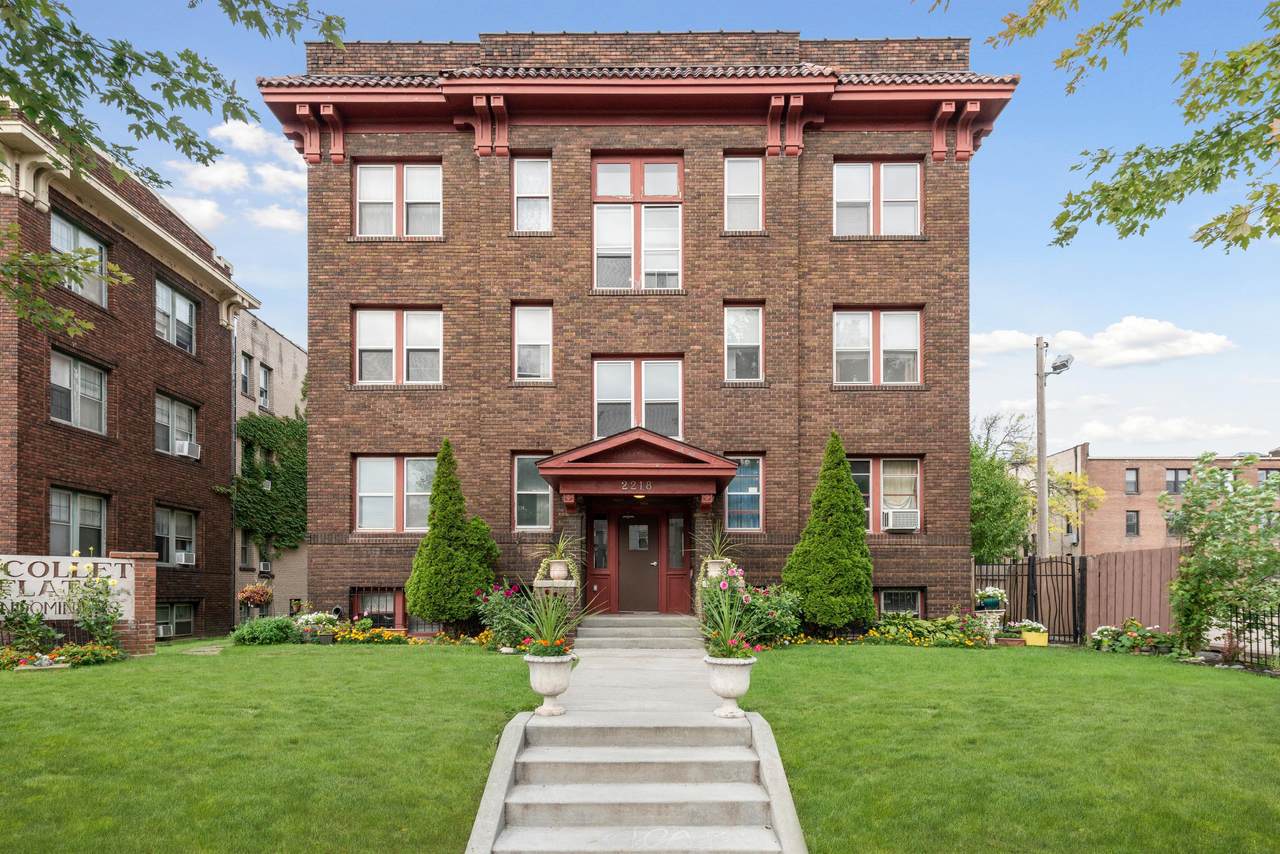 2218 Nicollet Avenue - Photo 1